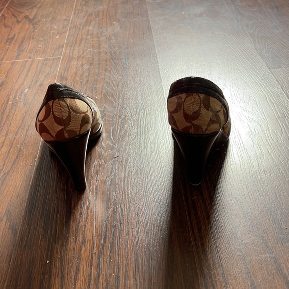 Coach Wedges - Picture 3 of 10